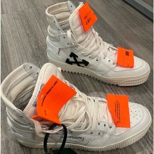 Off- White 3.0 Court Leather High top sneakers